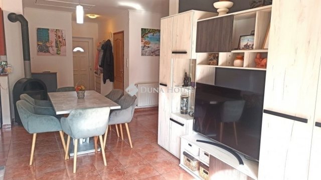 Eladó ikerház, Szigetszentmiklóson 84.9 M Ft, 3 szobás