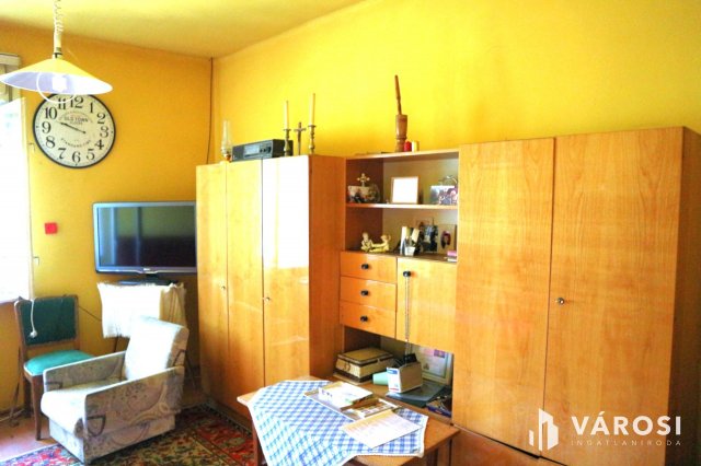 Eladó családi ház, Iváncon 19.99 M Ft, 3 szobás
