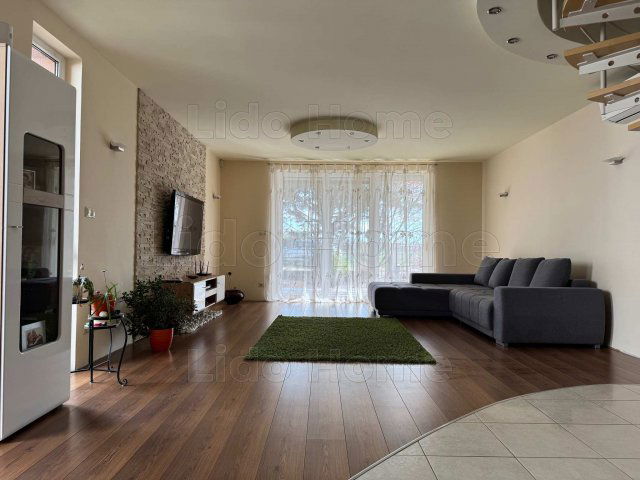 Eladó családi ház, Siófokon 165 M Ft, 4 szobás