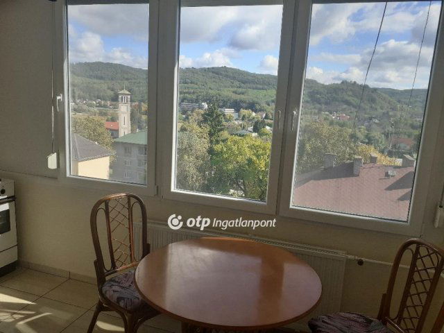 Eladó panellakás, Salgótarjánban 19.8 M Ft, 1+2 szobás