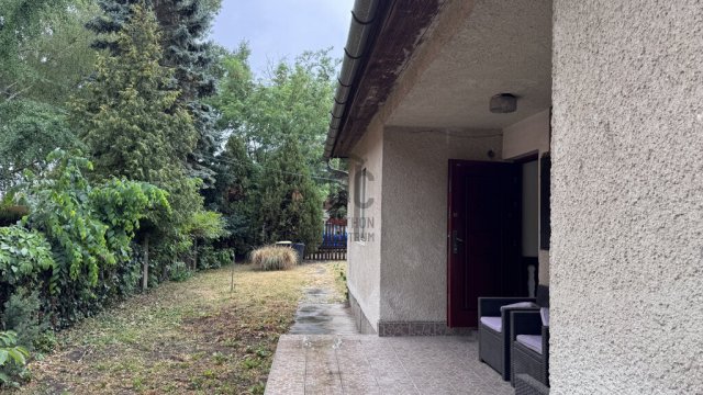 Eladó családi ház, Budapesten, XVIII. kerületben 109.5 M Ft