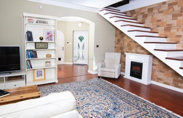 Eladó családi ház, Budapesten, XVIII. kerületben 197.9 M Ft