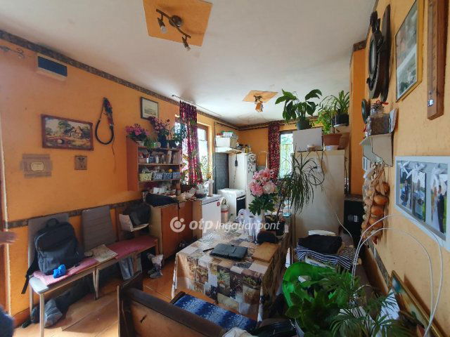 Eladó családi ház, Cegléden 33.5 M Ft, 2+1 szobás