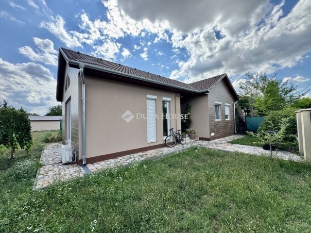 Eladó családi ház, Kecskeméten 84.9 M Ft, 3 szobás