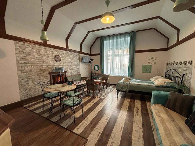 Eladó téglalakás, Budapesten, VI. kerületben, Aradi utcában