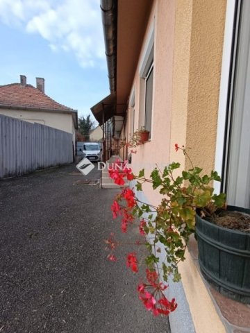 Eladó családi ház, Báron 39 M Ft, 5 szobás