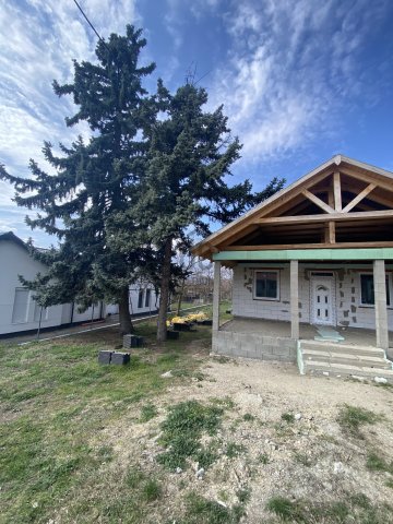 Eladó családi ház, Csörögön 52.5 M Ft, 3 szobás