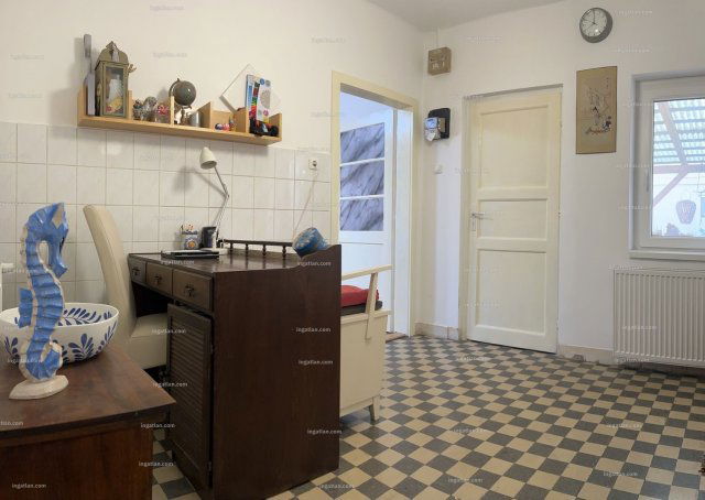 Eladó családi ház, Siófokon, Rózsa utcában 87 M Ft, 4 szobás