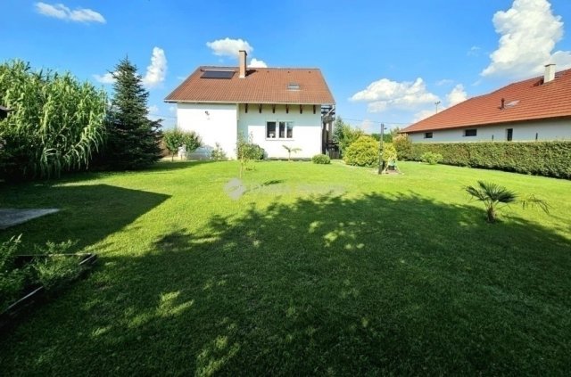 Eladó családi ház, Délegyházán 149.9 M Ft, 5 szobás