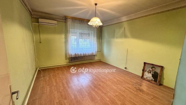 Eladó családi ház, Mezőlakon 34.9 M Ft, 3 szobás