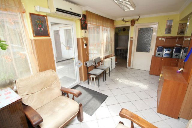 Eladó családi ház, Kecskeméten 29.9 M Ft, 2 szobás