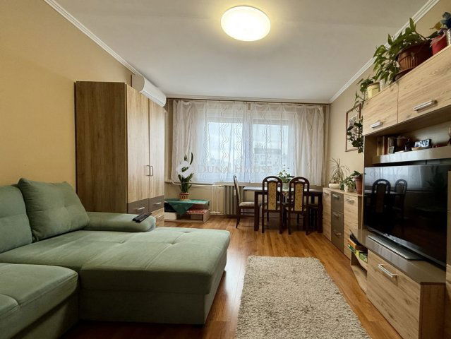 Eladó panellakás, Békéscsabán, Lencsési úton 30.5 M Ft