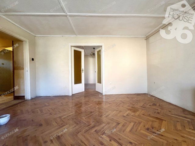 Eladó családi ház, Kecskeméten 42.9 M Ft, 4 szobás