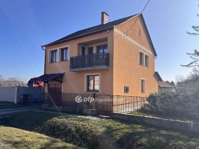 Eladó családi ház, Püspökladányban 67 M Ft, 4 szobás