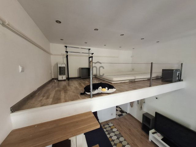 Eladó téglalakás, Budapesten, VIII. kerületben, Auróra utcában