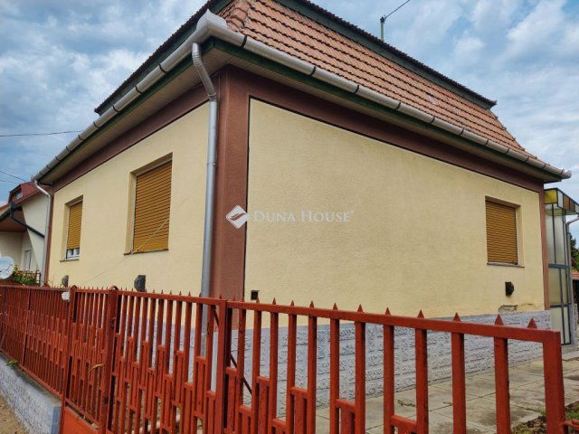 Eladó családi ház, Boldogon 32.9 M Ft, 4 szobás