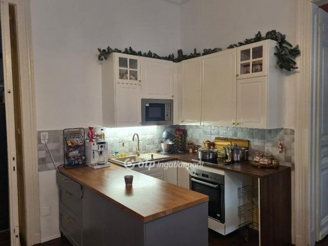 Eladó téglalakás, Budapesten, VII. kerületben 95 M Ft