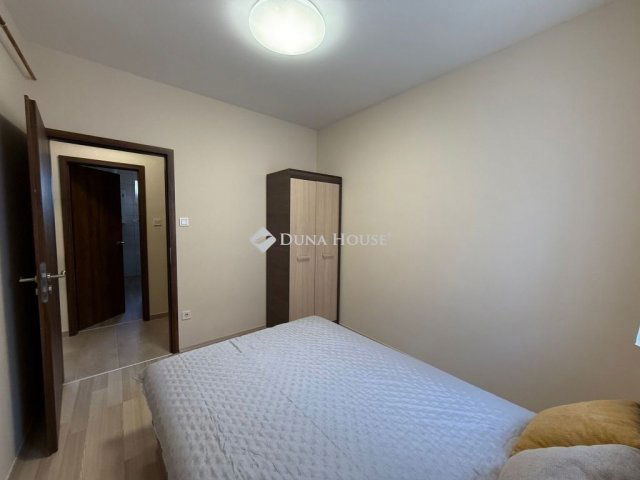 Eladó ikerház, Kecskeméten 104 M Ft, 4 szobás