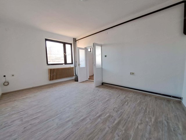 Eladó családi ház, Nagyhalászban 28.9 M Ft, 4 szobás