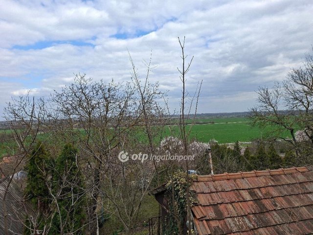 Eladó telek, Adonyban 6.5 M Ft / költözzbe.hu