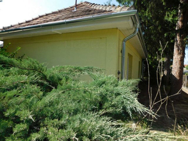 Eladó családi ház, Balatonbogláron 40.99 M Ft, 2 szobás