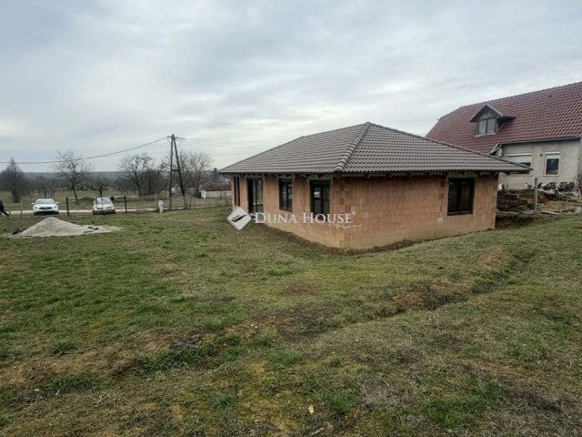 Eladó családi ház, Ceglédbercelen 67 M Ft, 4 szobás