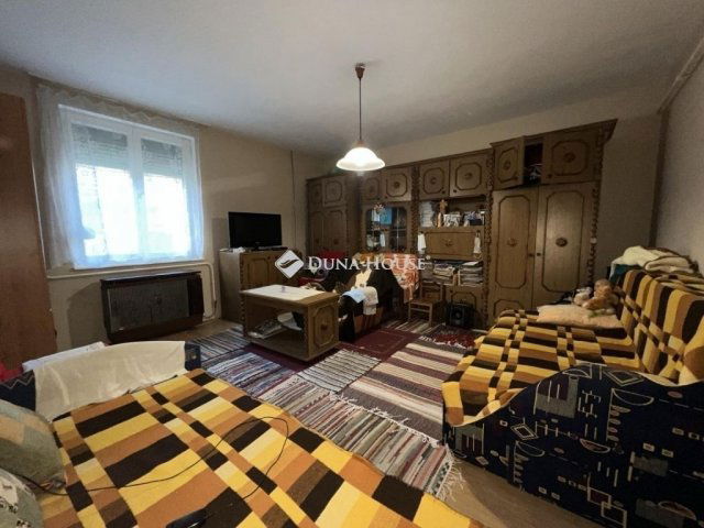 Eladó családi ház, Kisteleken 28.9 M Ft, 2 szobás