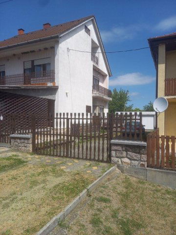Eladó családi ház, Nagybárkányon 19.5 M Ft, 6 szobás
