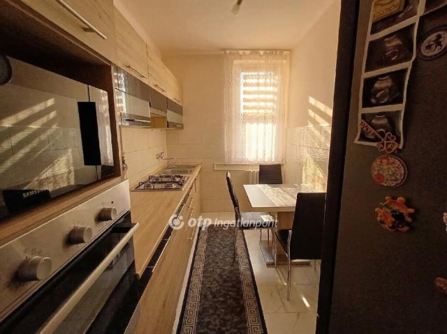 Eladó téglalakás, Nyíregyházán 35.9 M Ft, 2 szobás