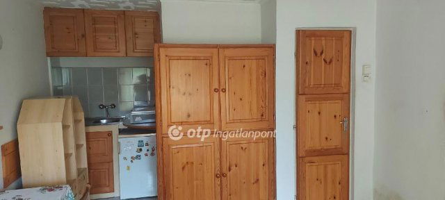 Eladó családi ház, Egerben 99 M Ft, 6 szobás