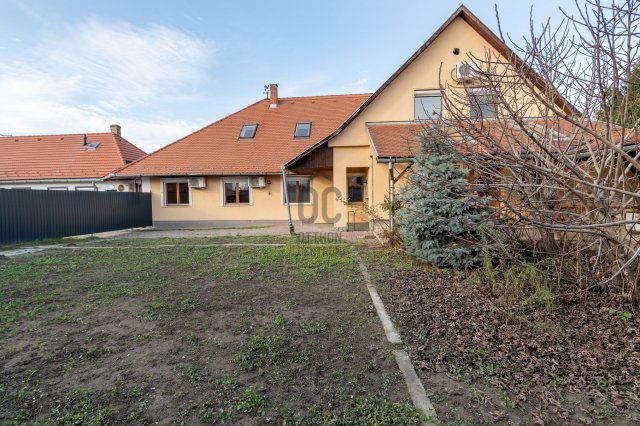 Eladó családi ház, Szekszárdon, Damjanich utcában 89 M Ft