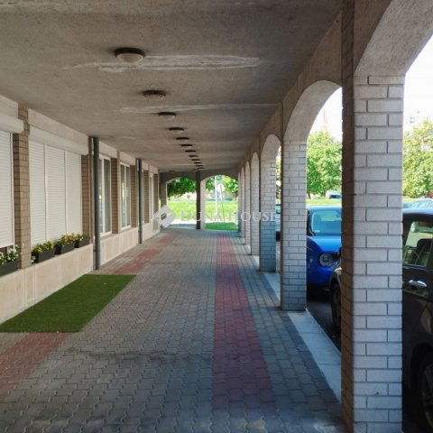 Eladó ipari ingatlan, Budapesten, XIV. kerületben 50 M Ft