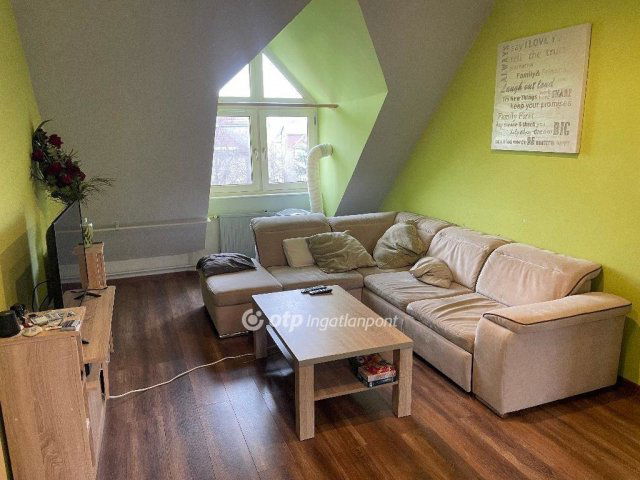 Eladó téglalakás, Egerben 51.9 M Ft, 2 szobás