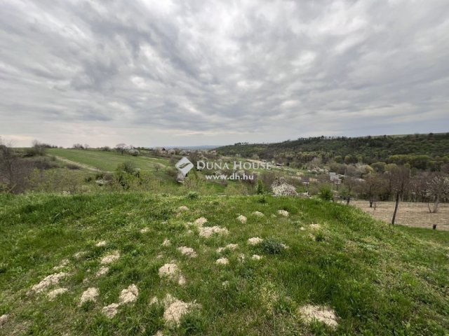 Eladó telek, Nyergesújfaluban 17.4 M Ft / költözzbe.hu