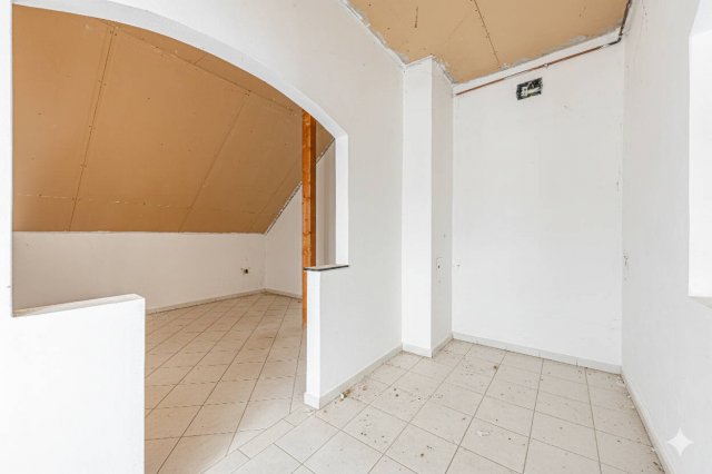 Eladó családi ház, Balatonbogláron 129 M Ft, 5 szobás