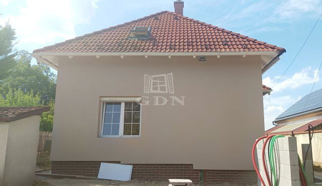 Eladó téglalakás, Százhalombattán 75 M Ft, 3 szobás