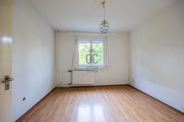 Eladó panellakás, Budapesten, III. kerületben 61.99 M Ft