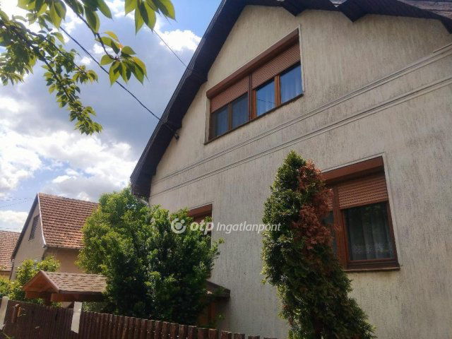 Eladó családi ház, Hajdúböszörményen 115 M Ft, 4+1 szobás
