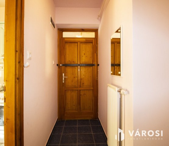 Eladó téglalakás, Békéscsabán 31.499 M Ft, 1 szobás