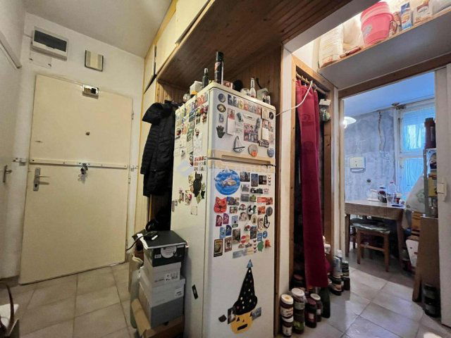 Eladó téglalakás, Szekszárdon, Május 1. utcában 35 M Ft