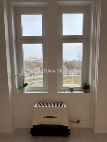 Eladó téglalakás, Budapesten, VIII. kerületben 58.9 M Ft
