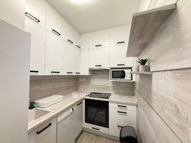 Eladó téglalakás, Budapesten, IX. kerületben 93.8 M Ft, 2 szobás