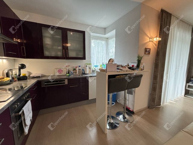Kiadó téglalakás, albérlet, Győrött 270 E Ft / hó, 3 szobás