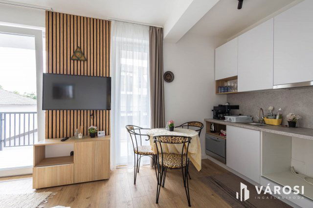 Kiadó téglalakás, albérlet, Szegeden 200 E Ft / hó, 2 szobás