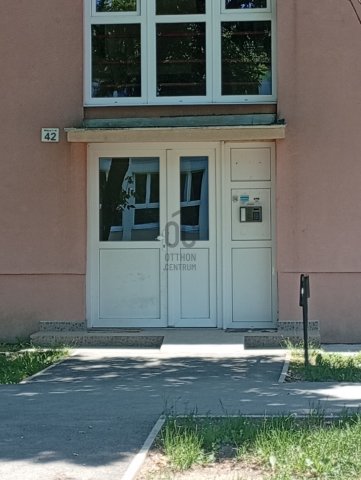 Eladó panellakás, Kazincbarcikán 15 M Ft, 1 szobás