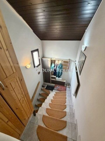 Eladó téglalakás, Budapesten, XIV. kerületben 100 M Ft, 3 szobás