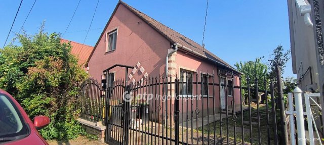 Eladó családi ház, Szolnokon 47.9 M Ft, 4 szobás