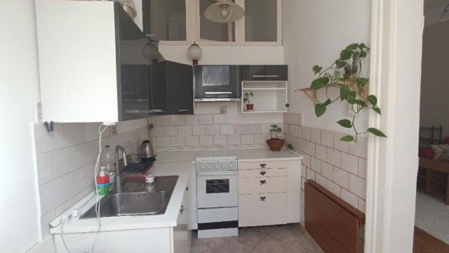 Eladó téglalakás, Budapesten, VI. kerületben 66.5 M Ft, 2 szobás