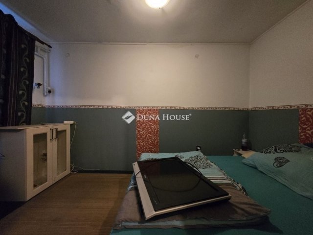 Eladó ikerház, Budapesten, XVIII. kerületben 99.9 M Ft, 4 szobás