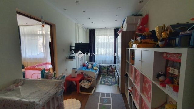 Eladó téglalakás, Budapesten, VIII. kerületben 82.5 M Ft